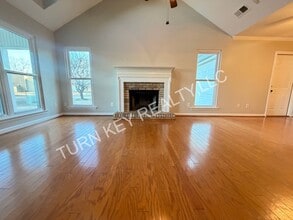 412 Cedar Grove Ln in Alabaster, AL - Building Photo - Building Photo