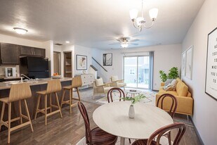 Willows Edge in Sioux Falls, SD - Building Photo