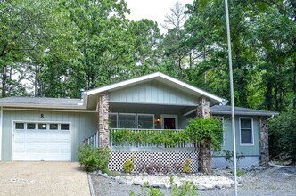 8 Colgadura Way in Hot Springs, AR - Building Photo - Building Photo