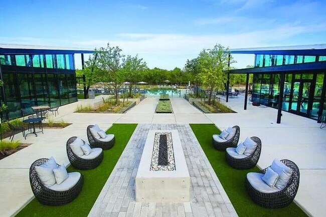 7409 Acela Trl in Austin, TX - Building Photo - Building Photo