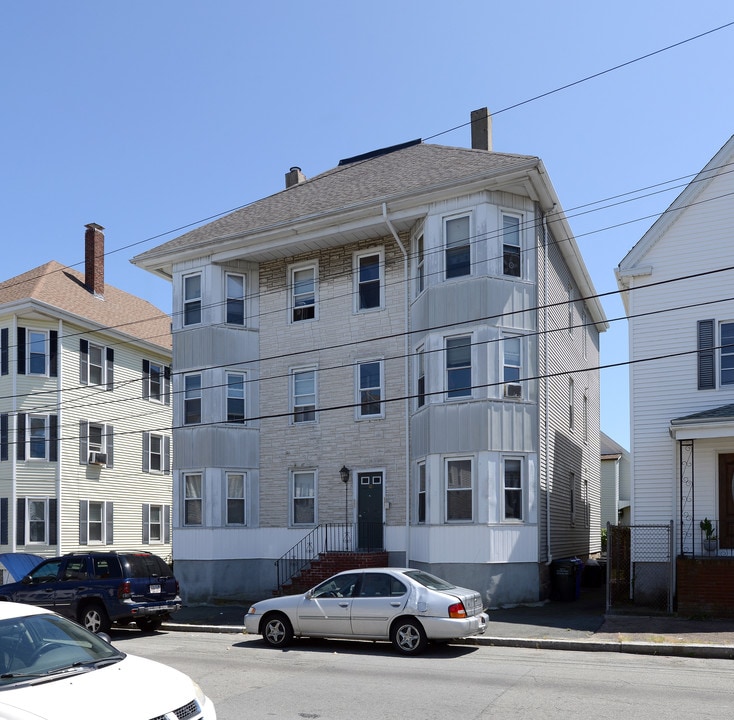 126 Nash Rd in New Bedford, MA - Building Photo