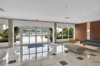 20 Island Ave, Unit 21 in Miami Beach, FL - Foto de edificio - Building Photo