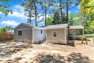 1617 Seminole Trail in Raleigh, NC - Building Photo - Building Photo