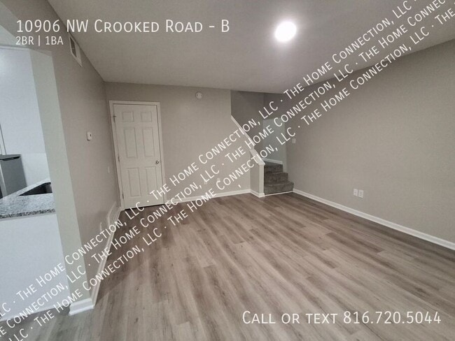 10906 NW Crooked Rd in Kansas City, MO - Building Photo - Building Photo