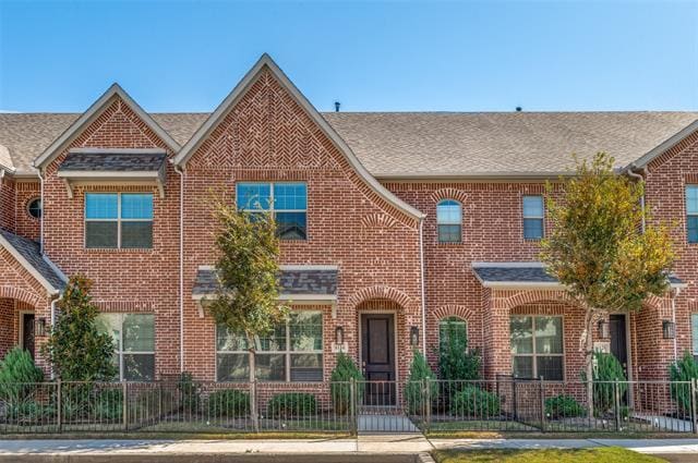 property at 6134 Blythe Dr