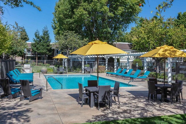 1000 Kiely in Santa Clara, CA - Building Photo - Building Photo