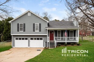 48 Sumer Ln S in Douglasville, GA - Building Photo