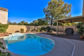 3240 Peaceful Shadows Ct in Henderson, NV - Building Photo - Building Photo