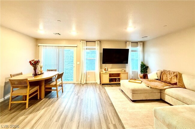 6086 Lily Gdn St in North Las Vegas, NV - Building Photo - Building Photo