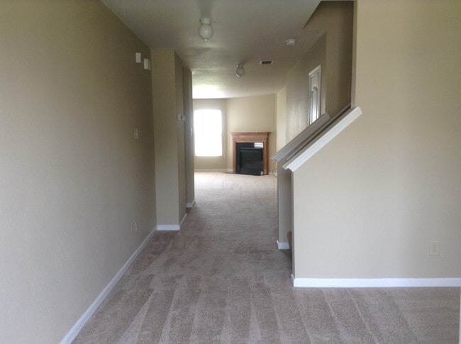 14237 Luscombe Farm Rd in Charlotte, NC - Building Photo - Building Photo