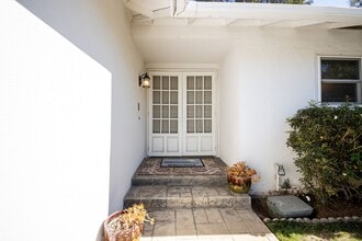 1073 San Pablo Dr in San Marcos, CA - Building Photo - Building Photo