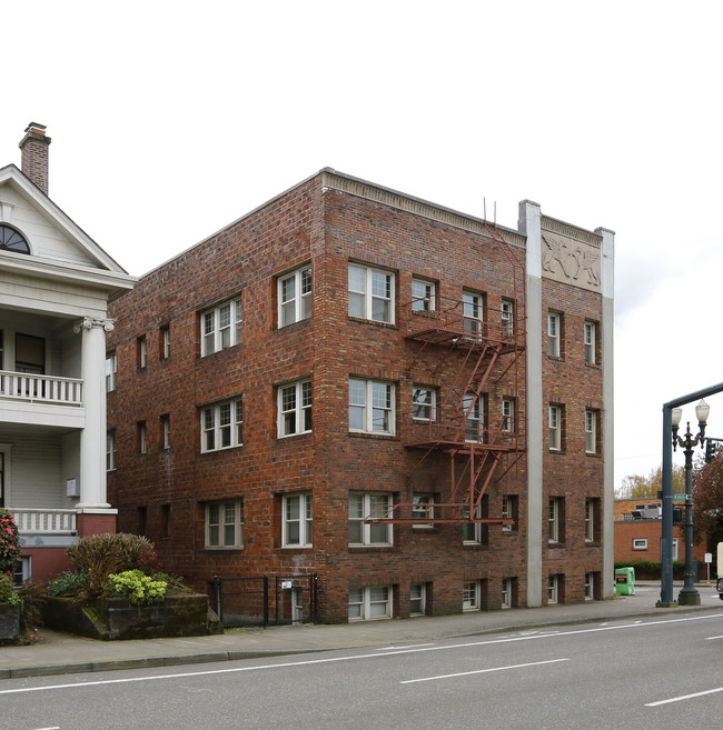 The Morland in Portland, OR - Building Photo - Building Photo