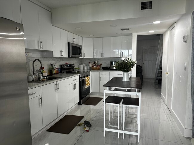 property at 5567 W 22nd Ct