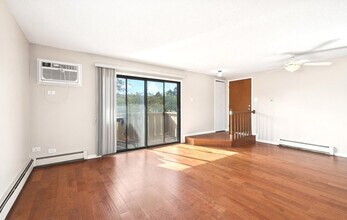 11 Echo Ct in Vernon Hills, IL - Building Photo - Building Photo