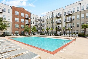 Lumina in New Orleans, LA - Building Photo