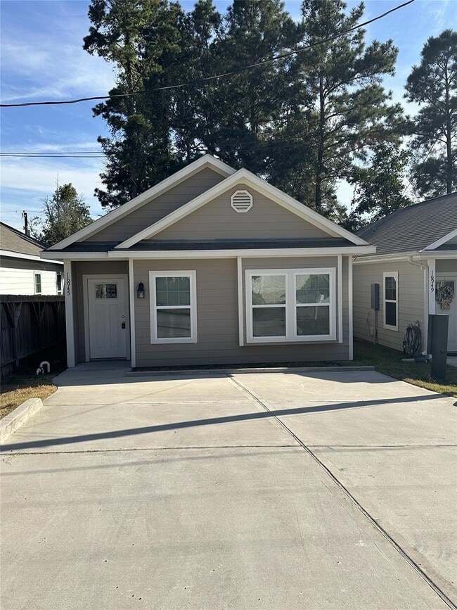 property at 16945 Glenheath St