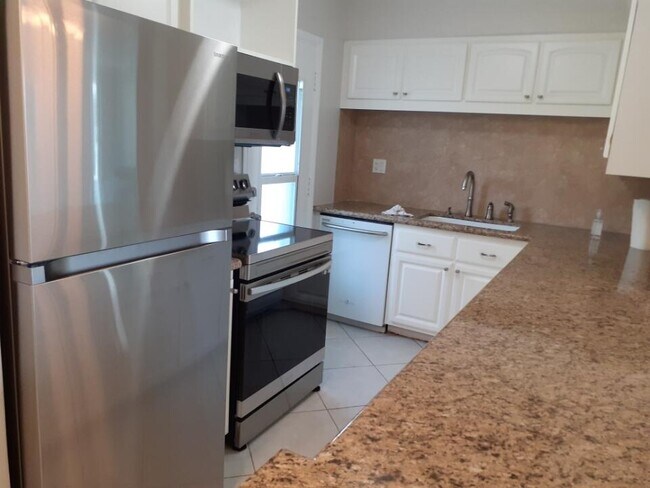 2700 Banyan Rd-Unit -36 in Boca Raton, FL - Building Photo - Building Photo