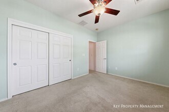 2166 Idaho Falls Dr in Henderson, NV - Foto de edificio - Building Photo