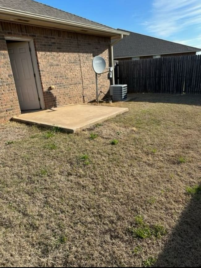 11152 NW 5th Terrace in Yukon, OK - Building Photo - Building Photo