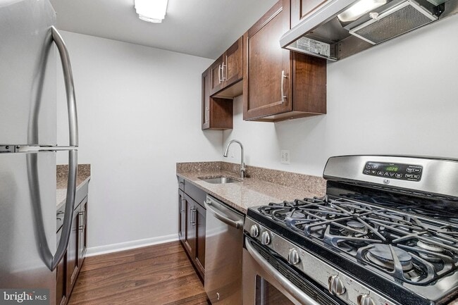 property at 3515 Washington Blvd