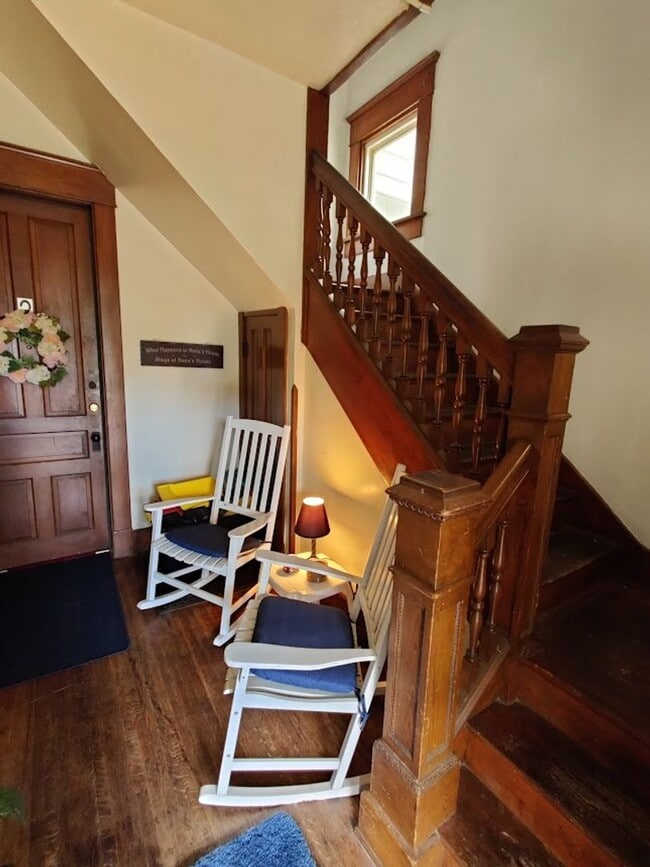 property at 3-113 N Tompkins St