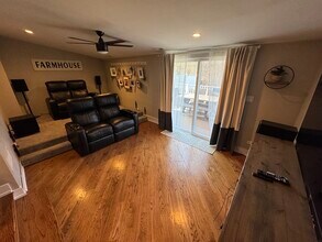 2 W Ridge Ave in Prospect Heights, IL - Building Photo - Building Photo