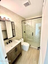 5811 E Surrey Dr in Cave Creek, AZ - Building Photo - Building Photo