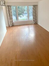 766 Sunnypoint Dr in Newmarket, ON - Building Photo - Building Photo