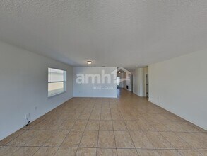 5010 Windbourne Way in St. Cloud, FL - Building Photo - Building Photo