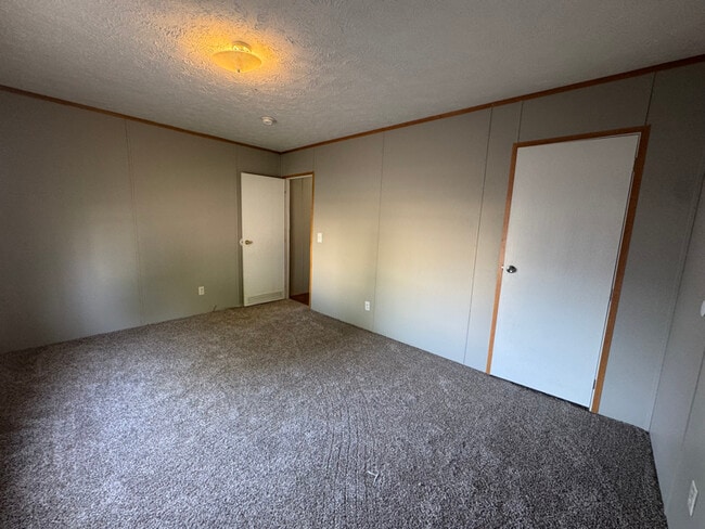 76 Peach St in Hopkinsville, KY - Building Photo - Building Photo