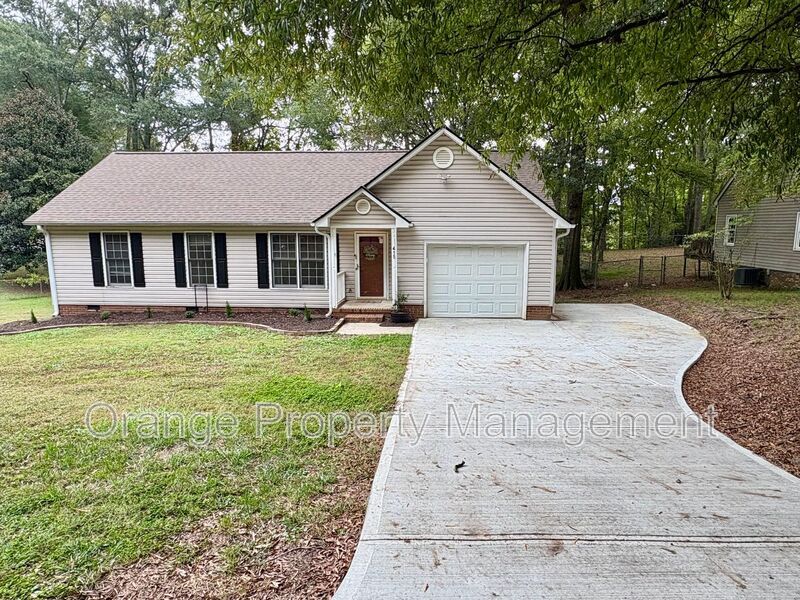 415 Mayfield Dr in Anderson, SC - Building Photo