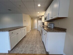 12 New Zealand Rd in Seabrook, NH - Building Photo - Building Photo