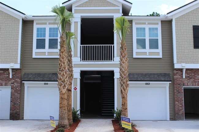 1513 Golden Lake Loop