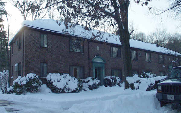 52-54 Wyman St in Newton, MA - Foto de edificio - Building Photo