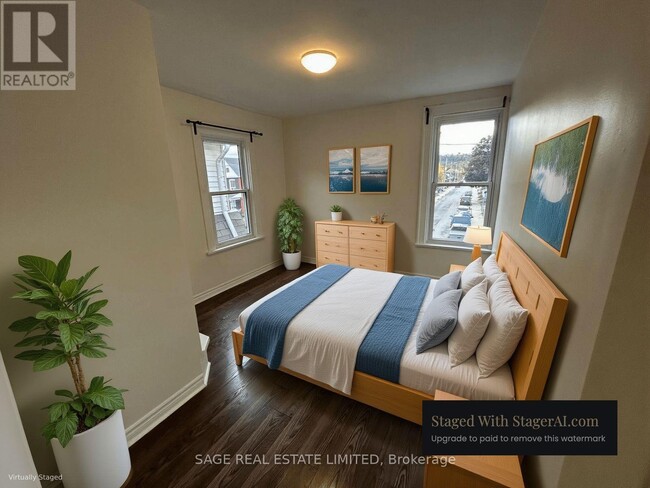 9 Wright Ave in Hamilton, ON - Building Photo - Building Photo