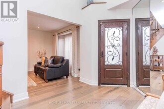 43 Donisi Ave in Vaughan, ON - Building Photo - Building Photo