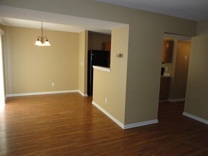 10619 Northern Dancer Dr in Indianapolis, IN - Building Photo - Building Photo