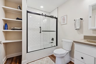 312 Park Row, Unit 3 in Chestertown, MD - Foto de edificio - Building Photo