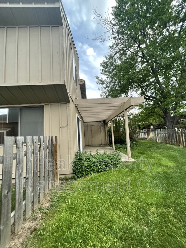 514 Strachan Dr