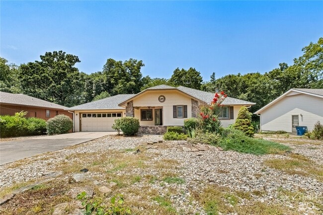 13 Yarmouth Dr in Bella Vista, AR - Building Photo - Building Photo