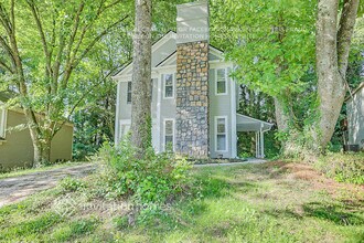 760 Brittany Ct in Stone Mountain, GA - Building Photo - Building Photo