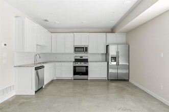 2290 W Tarleton St in Stephenville, TX - Building Photo - Building Photo