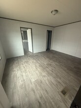 126 Leon in Bastrop, TX - Building Photo - Building Photo