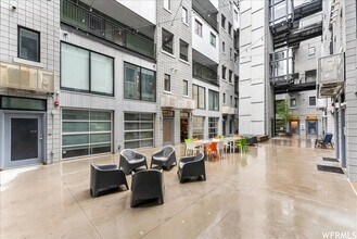 360 W Broadway in Salt Lake City, UT - Building Photo - Building Photo