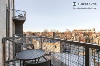 1647 N Milwaukee Ave, Unit FL4-ID1386 in Chicago, IL - Building Photo - Building Photo