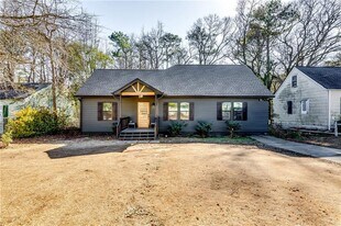 2508 Connally Dr in Atlanta, GA - Building Photo
