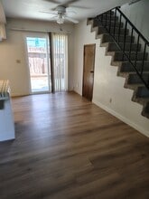1100 S Edison St in Visalia, CA - Building Photo - Building Photo