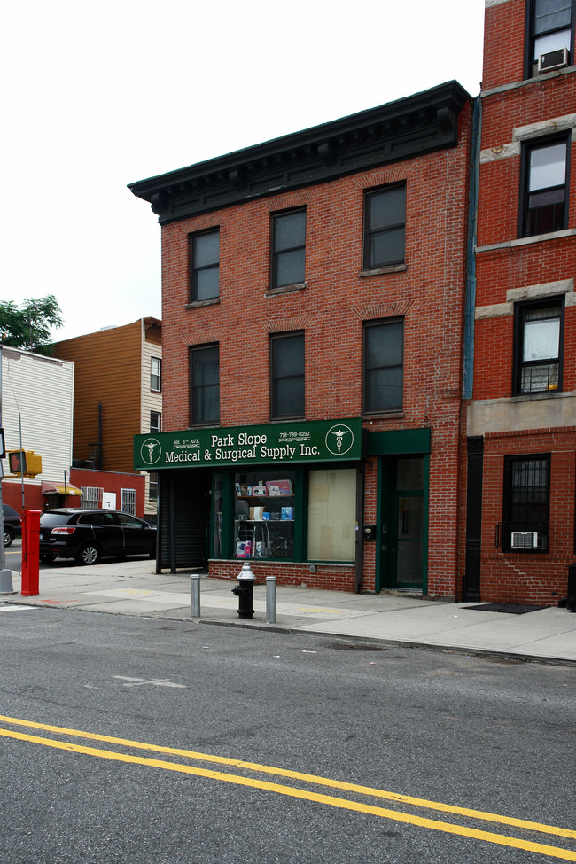 691 6th Ave in Brooklyn, NY - Building Photo - Building Photo