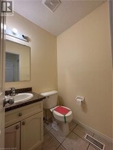 76 Templewood Dr in Kitchener, ON - Building Photo - Building Photo
