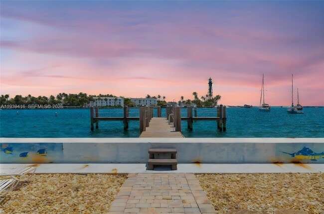 property at 2508 Bay Dr